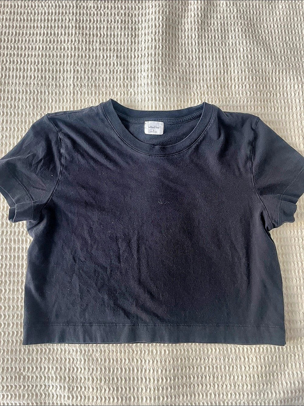 Wilfred Free Black Cropped Short Sleeve Tee